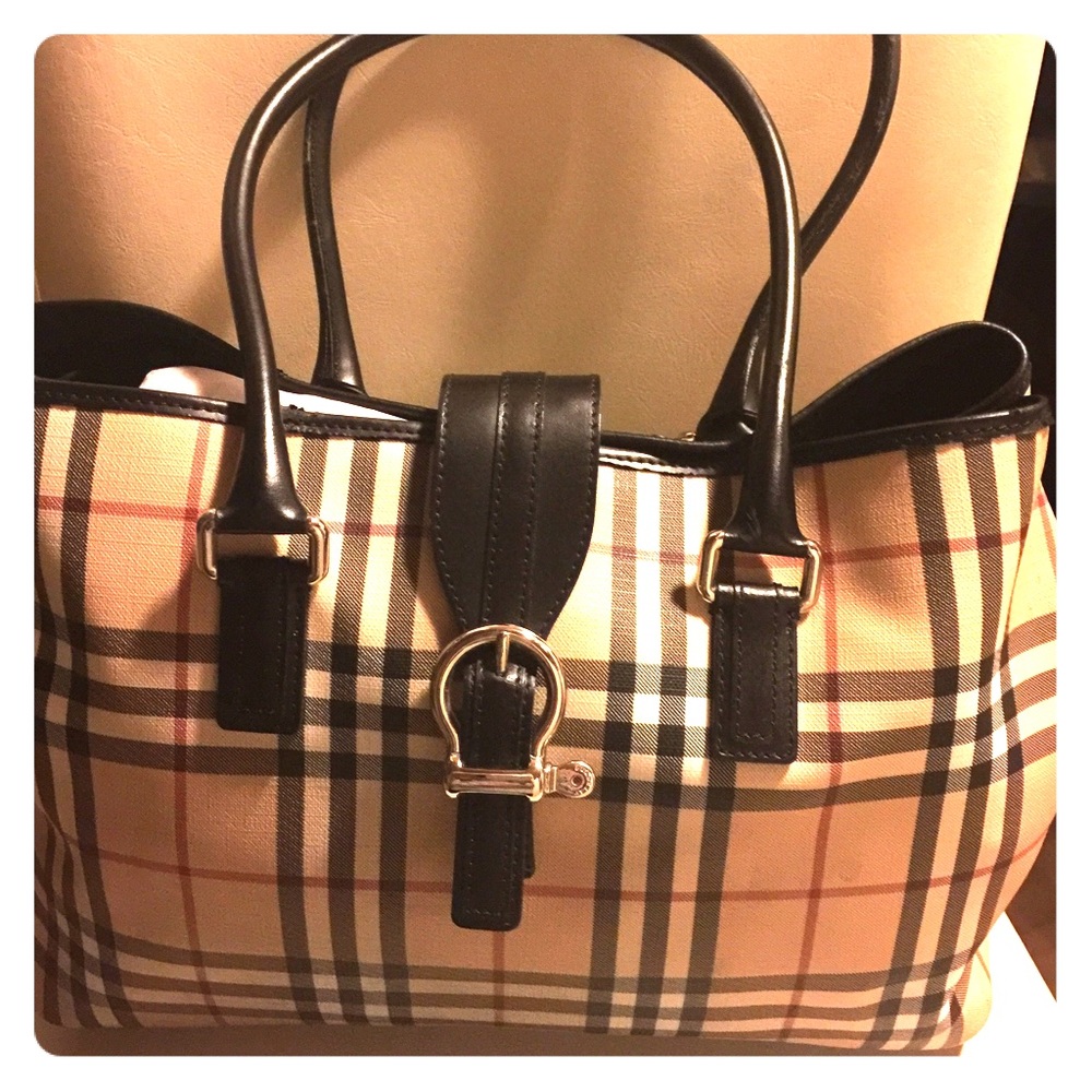 Authentic Burberry Tote with dusty bag